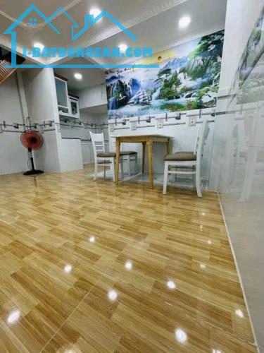 Nhà bán 4.5x6m trệt lầu 2PN đẹp Hẻm 389 Lê văn Khương Quận 12 giá rẻ 1.35 tỷ - 1