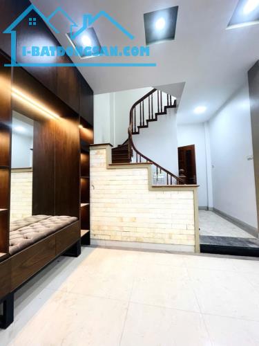 Bán nhà mặt tiền mênh mông trong Ngõ lớn phố Nhân Hòa - 2