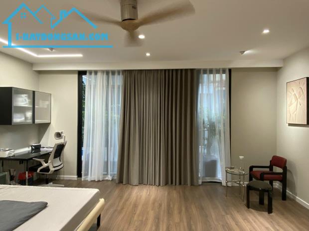Thiết kế hiện đại, thang máy, 6 tầng tại Hoàng Như Tiếp, 43.5m2, giá 9.5 tỷ - 2
