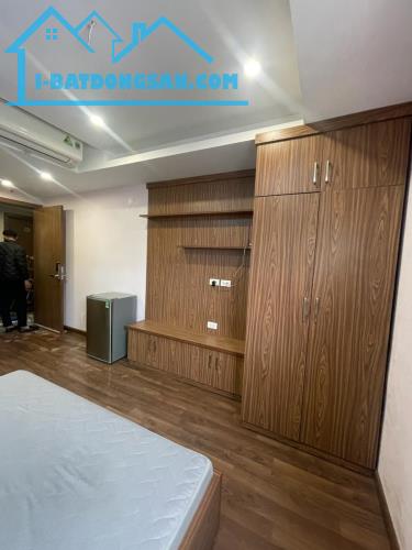 Bán toà CCMN Nguyễn Ngọc Vũ. Cầu Giấy DT92m x 7T. Mặt tiền 7.2m
