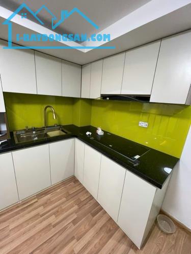 CẦN BÁN GẤP NHÀ LÔ GÓC PHỐ VẠN KIẾP, DT:38M GIÁ: 5,8 TỶ. - 4