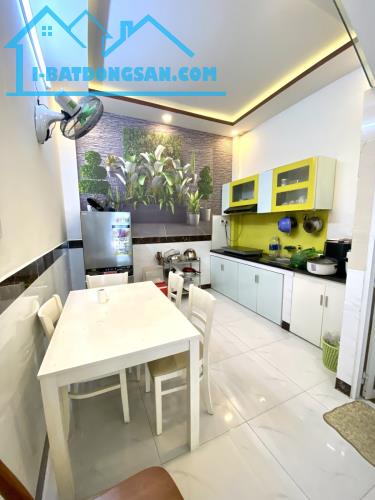 BÁN NHÀ RIÊNG HXT  - QUAY ĐẦU - HUỲNH THỊ HAI - QUẬN 12 - 44M2 - 3PN - 3,58 TỶ - 3