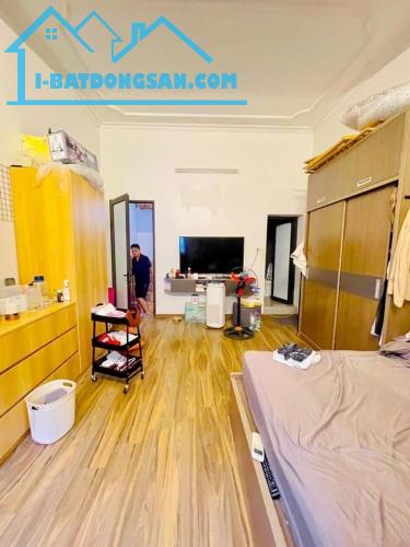 SIÊU HIẾM-GẦN HỒ- TRẦN KHÁT CHÂN, HAI BÀ TRƯNG- 53M-NHỈNH 9 TỶ. - 2
