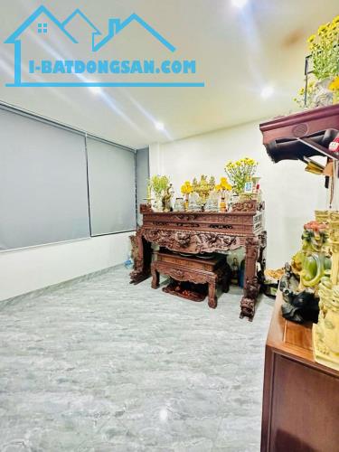 HOÀNG CẦU - BÁN NHÀ MỚI 7 TẦNG - THANG MÁY - CHO THUÊ TẦNG 1,2,3 200TRIỆU/NĂM - FULL NỘI - 4