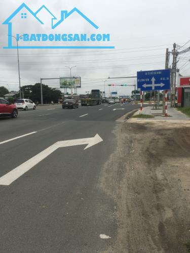 BÁN ĐẤT MẶT TIỀN QL 51, TP PHÚ MỸ, BÀ RỊA VŨNG TÀU. DT: 1819 m2 GIÁ 22 TỶ  hướng N