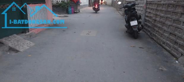 ♣ Nhà kiệt Thẳng gần Nguyễn Tất Thành gần Lê Độ, Ô tô đậu vài bước, 44m2, ngang6m, 2 - 3