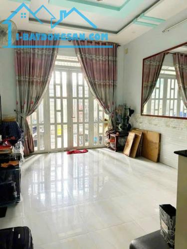 Nhà mới - 4 Tầng BTCT - 3PN - Kế Phú Mỹ Hưng - Đi Q1 chỉ 3p - Hơn 3 TỶ - 3