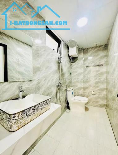 THANH TRÌ NHÀ MỚI XÂY - VỊ TRÍ ĐẸP  - KDT   40M  NHÀ 5 TẦNG GIÁ TRÊN 7 TYY - 2