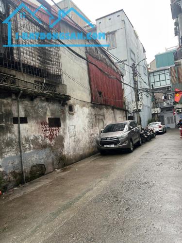 Bán gấp mảnh đất Ngã Tư Sở DT190m2, 2 mặt ngõ, cách phố đúng 50m giá 22 tỷ - 1