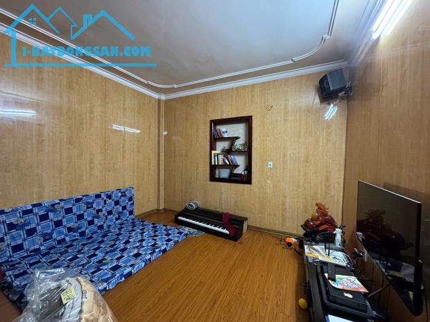 Nhà riêng 67mx 3.5 tầng Tuyến 2 đường Thiên Lôi Ngõ 4m. Giá chỉ 3.5 tỷ - 1