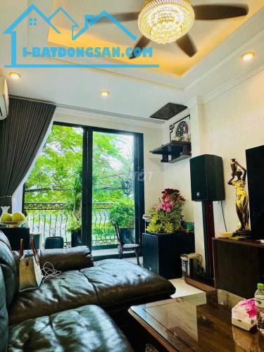 # 🏡 SIÊU PHẨM VIEW HỒ HOÀNG CẦU - BẤT ĐỘNG SẢN ĐẲNG CẤP - 4