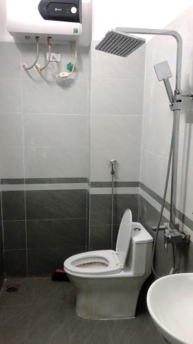Hiếm - Giá Đẹp - Nhà 3 Tầng - Sáp Mai Võng La - Ô tô đỗ cửa - Giá 4.5 Tỷ. - 4