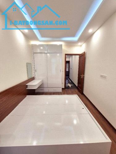 BÁN NHÀ YÊN HÒA - 51M², 5 TẦNG - NGÕ THÔNG, KINH DOANH ĐỈNH - 7 PHÒNG, THU NHẬP 300TR/NĂM - 3