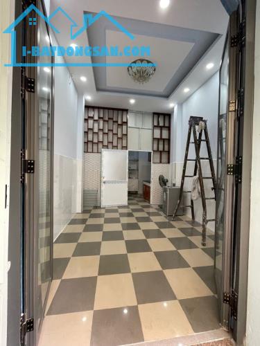BÁN NHÀ 4 TẦNG CĂN GỐC GIÁ HỜI - LÝ THÁI TỔ - Q.10 - 30M2 - SỔ HỒNG RIÊNG - 4