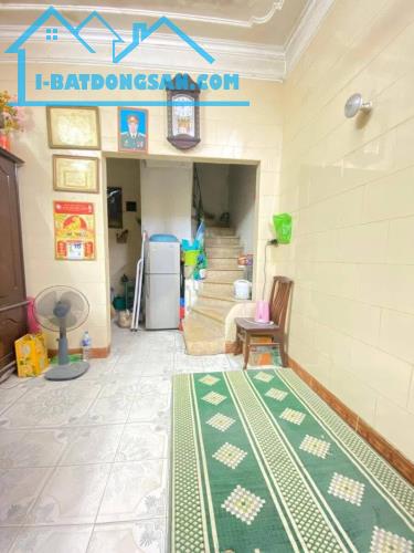 Bán Gấp - Sổ đẹp - Nghĩa Dũng - Ba Đình - Dt :30m2 *3 tầng * MT 3,7m2* bán 5 tỷ - 3
