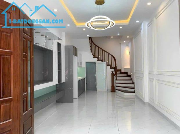 Bán Nhà Đức Diễn 36m², 5 Tầng, Lô Góc Giá Chỉ 6 Tỷ - 2