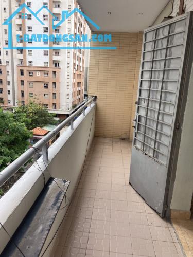 Cần cho thuê chung cư Bàu Cát 2 Thang bộ 58m 2PN giá 7,5 triệu - 1