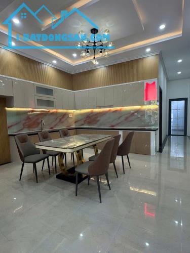 BÁN  NHÀ GÓC 2 MẶT TIỀN – KINH DOANH ĐA NGÀNH – 5 TẦNG KIÊN CỐ - 6PN - DÒNGTIỀN 25TR/TH - 6