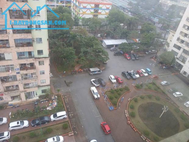 Bán căn hộ CC Nam Trung Yên Cầu Giấy 69m2 hơn 4 tỷ!
