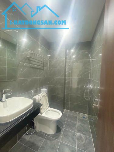 BÁN NHÀ NGỌC KHÁNH, LA THÀNH, PHÂN LÔ, VỈA HÈ, Ô TÔ ĐỖ CỬA, THANG MÁY, 2 THOÁNG. 51M2 - 3