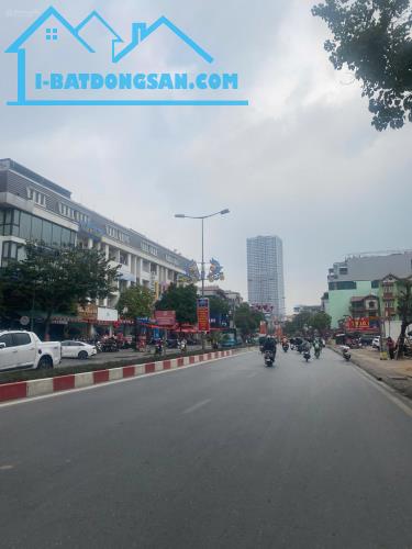 Hàng hiếm tại Vạn Phúc, mặt đường Vạn Phúc. Kinh doanh mọi mặt hàng, 50m2 x 6 tầng
