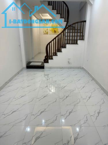 HOA KHÔI KIM GIANG DÂN XÂY MỚI KOONG CẠNH ĐH THĂNG LONG 36M2*5T CHỈ 6.8 TỶ.