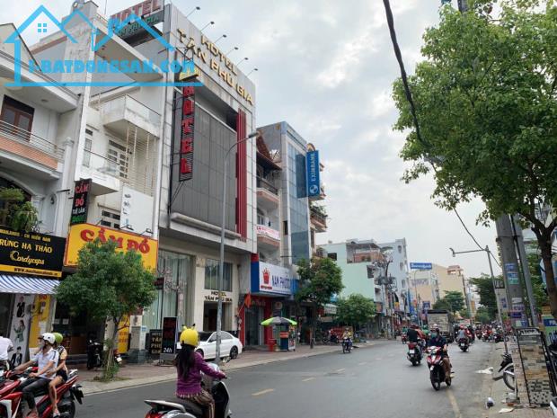 Bán nhà MTKD đường Gò Dầu ( gần Tân Sơn Nhì ) - DT : 10x16m - lửng, 3 lầu st - Giá : 44 tỷ - 2