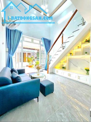 Bán nhà lô góc HXH 5m thông Âu Dương Lân, Phường 3, Quận 8 60m² mới - 1