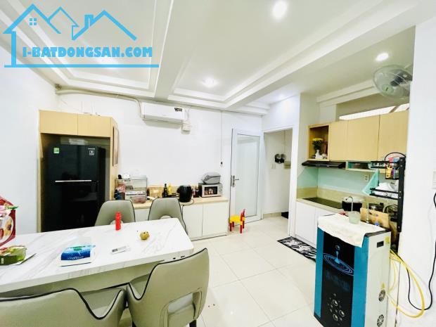 MẶT TIỀN VIP 285 QUẬN 10-HXHI TRÁNH NHAU XH VÀO NHÀ-NGAY HÀ ĐÔ- 60m2  5TẨNG  THANG MÁY - 2