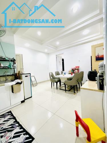 MẶT TIỀN VIP 285 QUẬN 10-HXHI TRÁNH NHAU XH VÀO NHÀ-NGAY HÀ ĐÔ- 60m2  5TẨNG  THANG MÁY - 4