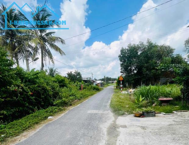 Bán Đất Mặt Tiền Ngay Chợ Phú Hòa Đông, Diện Tích 132m2, Sổ Hồng Riêng - 1