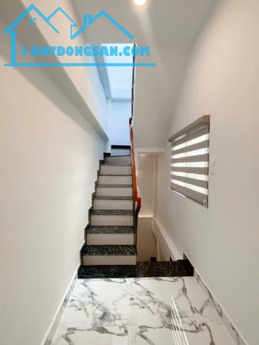 Bán nhà Hoà Hưng, P13, Quận 10 2 tầng 46M2 nhỉnh 3 tỷ