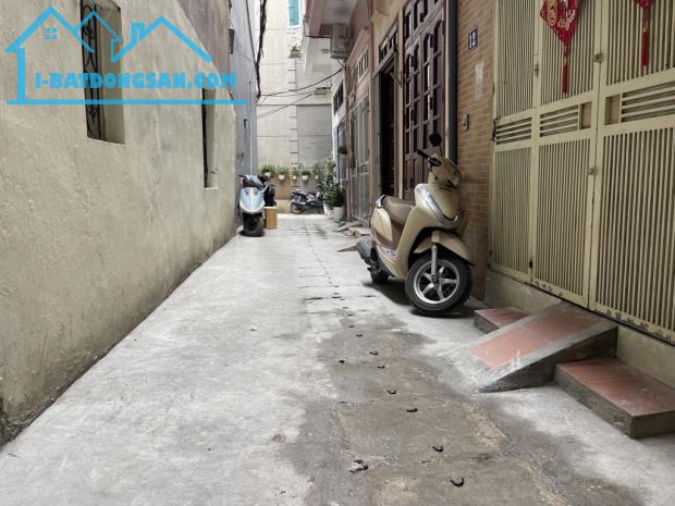 Bán nhà Kim Ngưu 42m2 4 tầng, ngõ nông gần phố .Giá 6,5 tỷ - 3