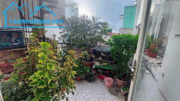 Cần bán gấp nhà Quận 6, hẻm Ba gác, gần chợ Bình Tiên, 2 tầng, 4m x 12m, giá nhỉnh 5 tỷ - 2