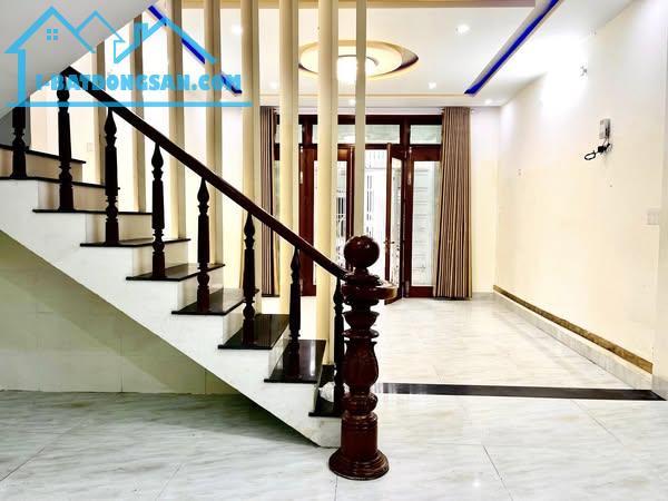 Nhà 4 tầng -Gần biển Mỹ Khê-Phạm Cự lượng - Giá chỉ 5,9 tỷ . - 3