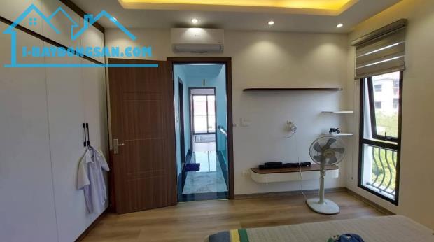 Bán nhà An Lạc, Sở Dầu, Hồng Bàng, Hải Phòng. 5 tầng, 52m2, 5,6 tỷ. Ngang 5m, d2