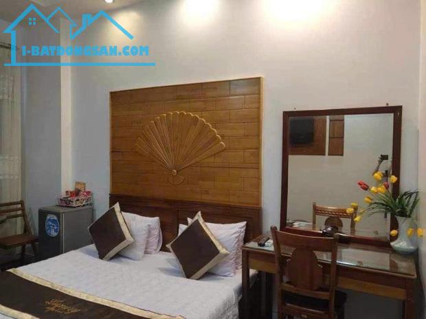 CHÍNH CHỦ BÁN KHÁCH SẠN *LUXURY HOTEL 17 PHÒNG ĐANG HOẠT ĐỘNG