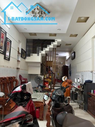 XE HƠI NGỦ TRONG NHÀ, 70M2, 4 TẦNG, NGAY GÒ XOÀI GIÁ 6.8 TỶ