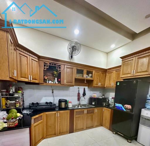 XE HƠI NGỦ TRONG NHÀ, 70M2, 4 TẦNG, NGAY GÒ XOÀI GIÁ 6.8 TỶ - 1