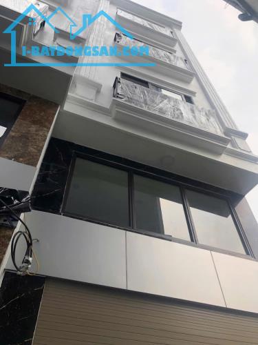 Bán nhà 82 5 5.4 8.8 tỷ, ô tô chạy qua, Đông Mỹ, Thanh Trì
