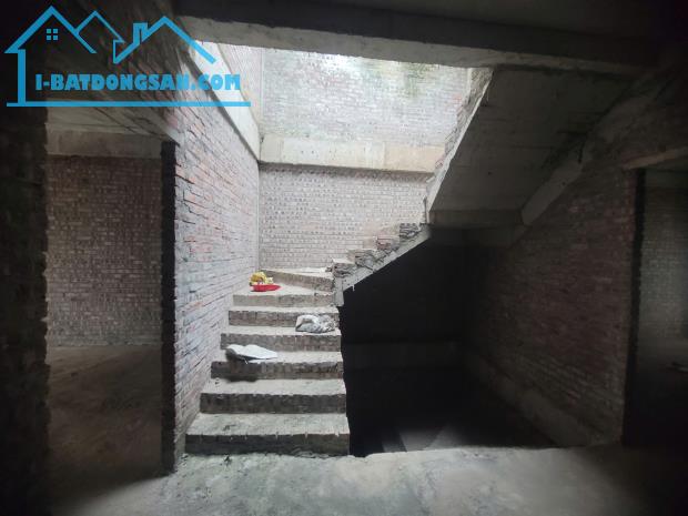 CHÍNH CHỦ CHO THUÊ NHÀ MẶT PHỐ VỊ TRÍ ĐẮC ĐỊA TẠI LK 21 KHU ĐÔ THỊ BELLEVILLE B4 NAM - 2
