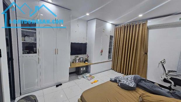 Nhà chia lô ô tô đỗ phố Tả Thanh Oai cạnh KĐT Đại Thanh 41m2 chỉ 5.99 tỷ. LH 0989626116 - 1