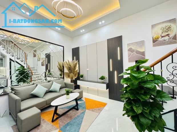 Siêu phẩm nhà đẹp Kim Mã - Ba Đình - chỉ 5.3 tỷ.