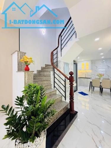 BÁN NHÀ BÌNH TÂN - HẺM XE HƠI - 100M2 - 5.5 TỶ - 1