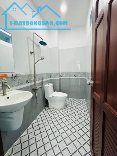 BÁN NHÀ BÌNH TÂN - HẺM XE HƠI - 100M2 - 5.5 TỶ - 2