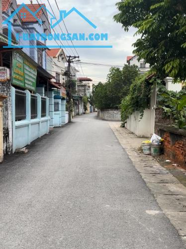Chính chủ cần bán lô đất 62m trục Tăng Bảo, Tân Quang, Văn Lâm. Sát Vin 3. 0828218468
