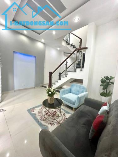 Chủ Cần Bán Gấp Căn Nhà Đẹp 3 tầng Phước Long B Ở Ngay Chỉ Nhỉnh 5 Tỷ - 3