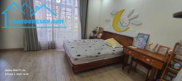 NHÀ PHỐ ĐẲNG CẤP KHANG ĐIỀN - XE HƠI ĐỖ CỬA - SỔ HỒNG CẦM TAY - GIÁ 10.5 TỶ - TT QUẬN 9 - 2