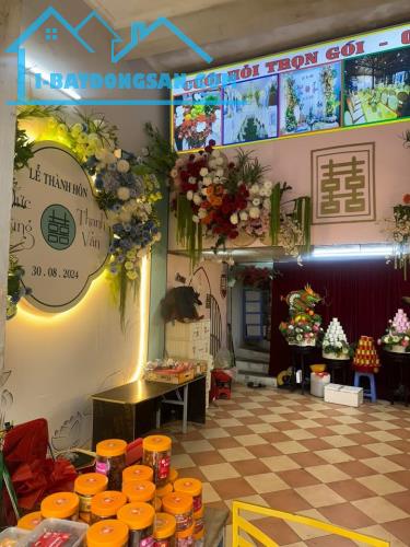 Mặt Phố Hàng Than - Kinh Doanh Đỉnh - Ô TÔ Tránh - Dt : 37m2/5mMT*nhỉnh 30 tỷ