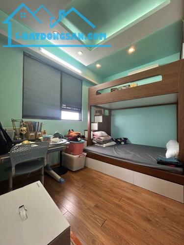 Bán nhà CC Toà D Vinaconex, Nghiêm Xuân Yêm, HN, DT 75 m2, giá bán 4.9 tỷ 🔥Mô tả: ☀️ Nhà